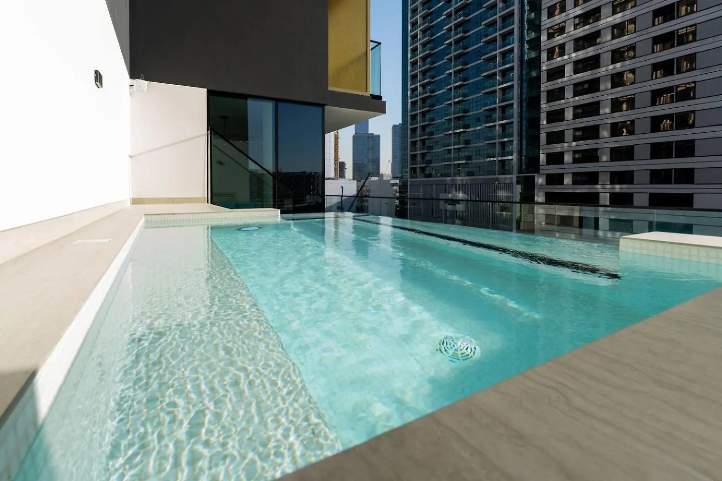 Brand New Cozy 2Br Apartment In Jvc With Balcony Dubai United Arab Emirates